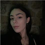 Diploma di liceo classico Cambridge e studi in corso in Legge, offre ripetizioni di italiano, diritto, latino, inglese